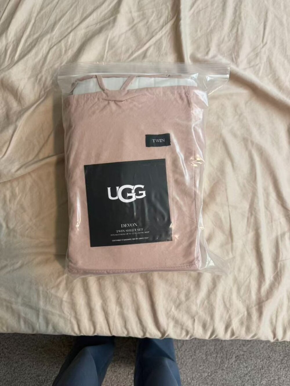 Ugg Twin bed set